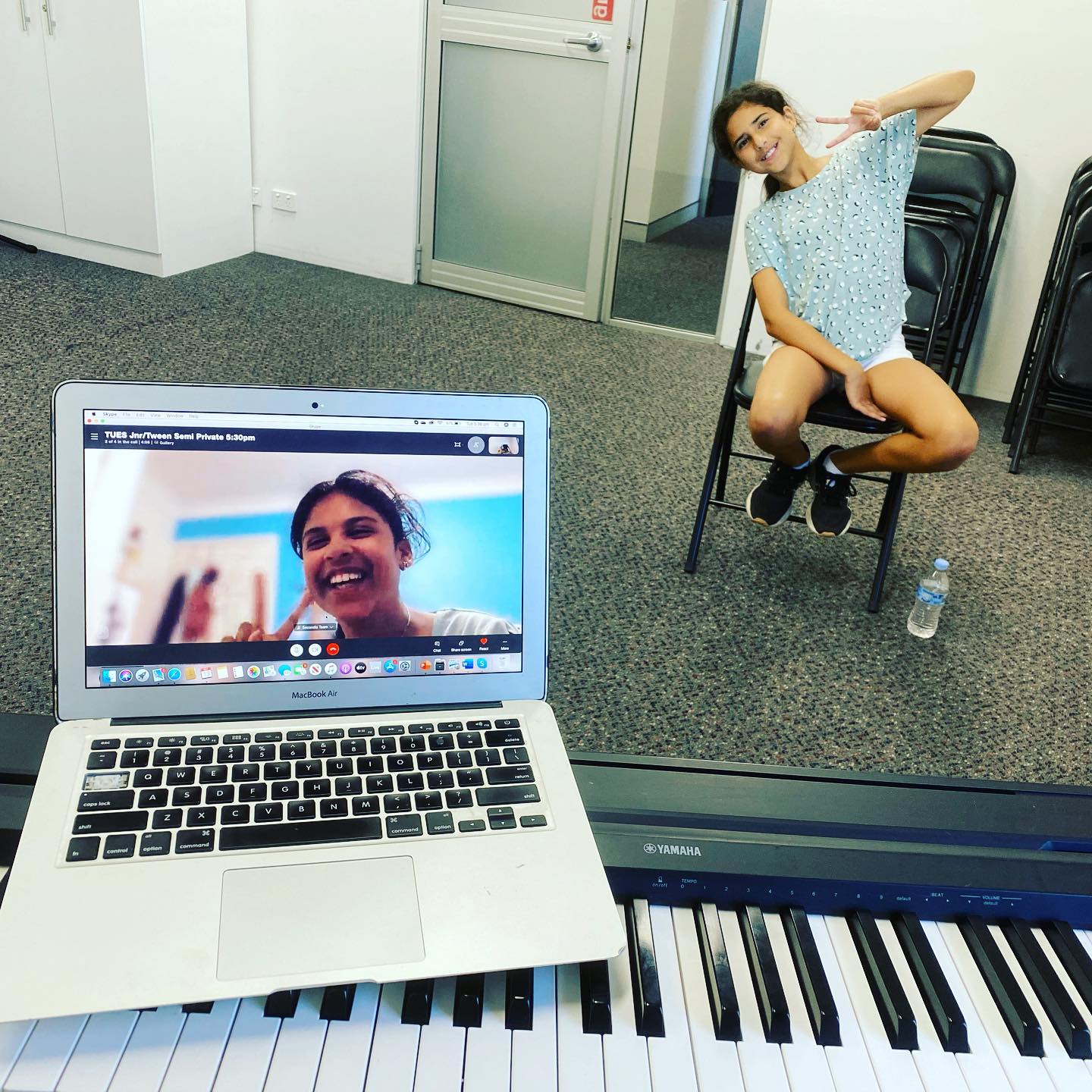 SEMI-PRIVATE SINGING LESSONS ONLINE